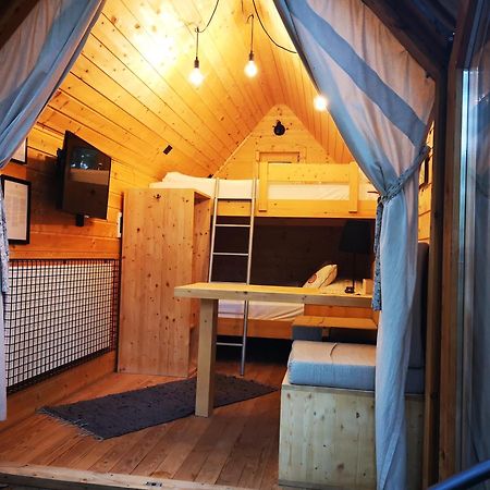 Hotel Ribno Alpine Glamping à Bled Extérieur photo
