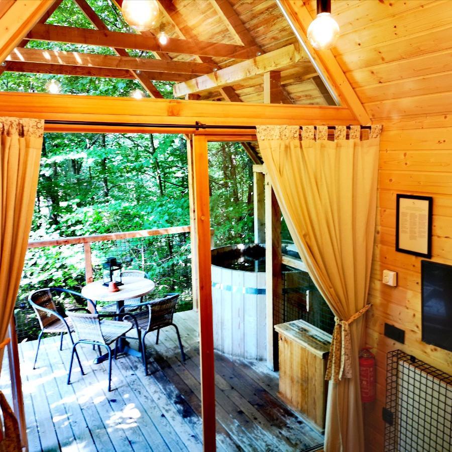 Hotel Ribno Alpine Glamping à Bled Extérieur photo