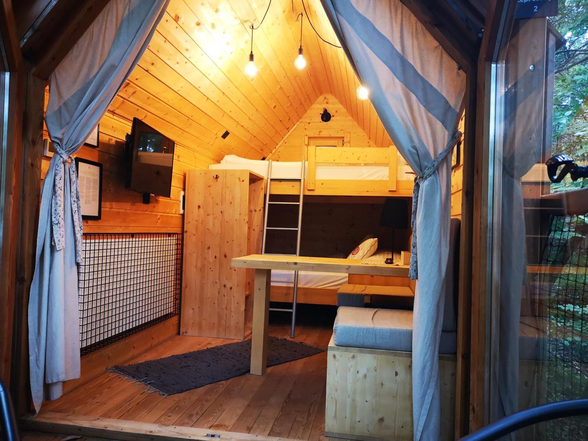 Hotel Ribno Alpine Glamping à Bled Extérieur photo