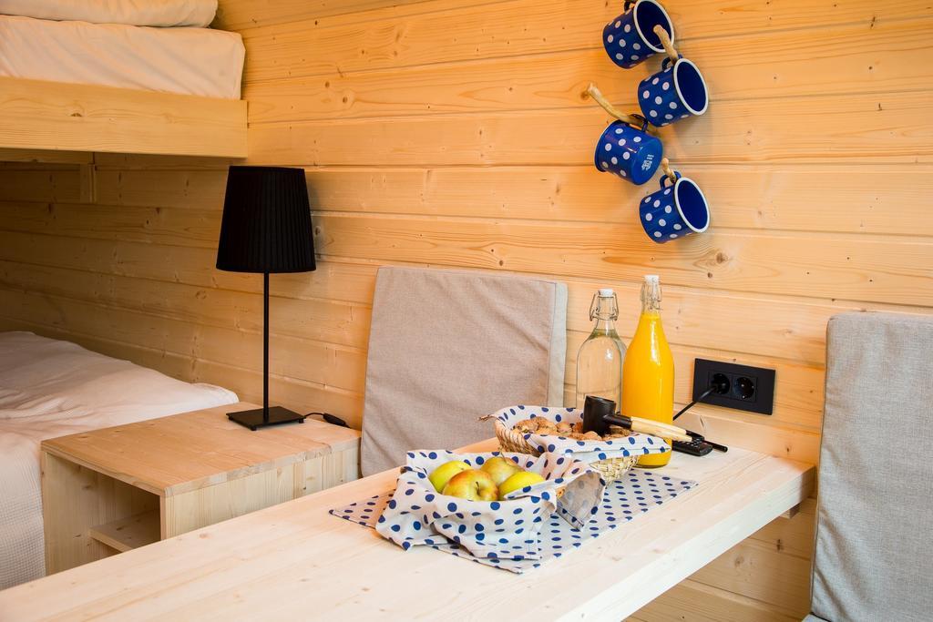 Hotel Ribno Alpine Glamping à Bled Extérieur photo