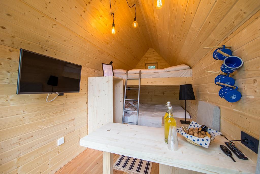 Hotel Ribno Alpine Glamping à Bled Extérieur photo