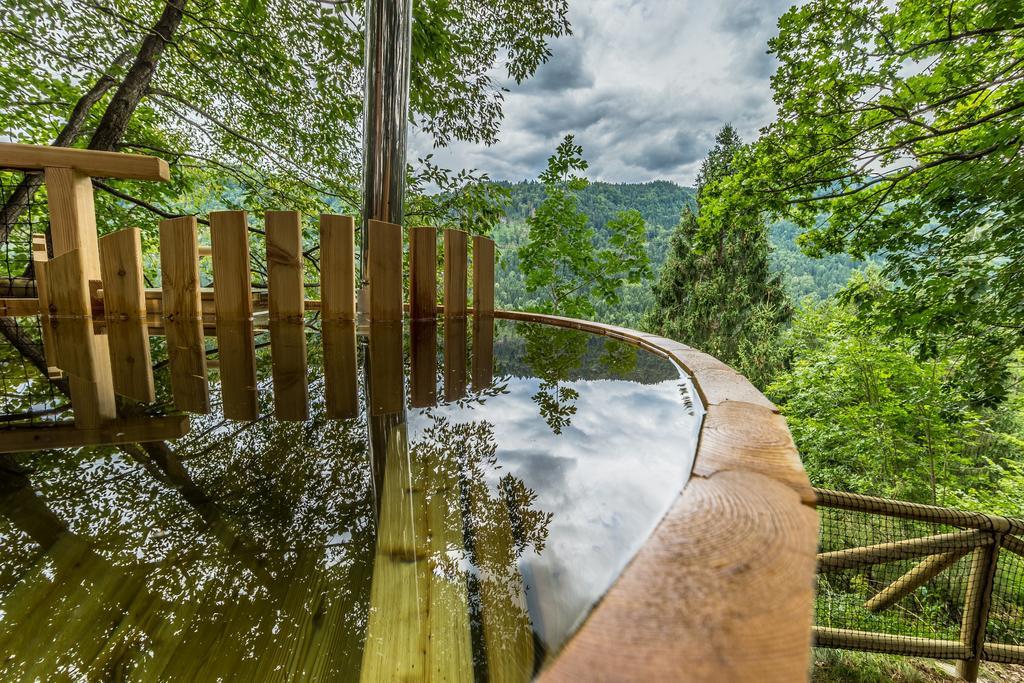 Hotel Ribno Alpine Glamping à Bled Extérieur photo