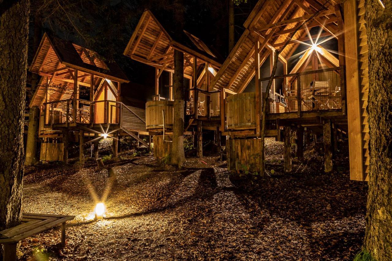 Hotel Ribno Alpine Glamping à Bled Extérieur photo